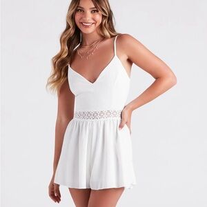 NWT size medium windsor white go with the flow crochet woven romper